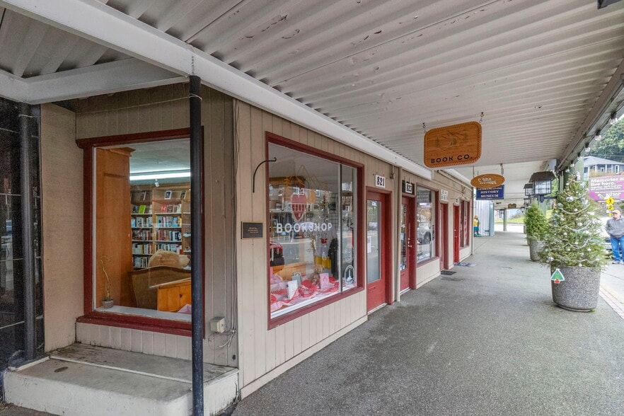 More Photos Of 821-825 Bay St, Port Orchard Storefront Retail Residential For Sale