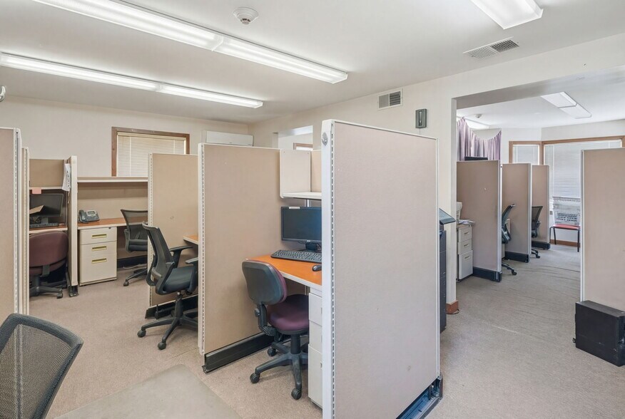 More Photos Of 540-544 Douglas Ave, Providence Office For Sale