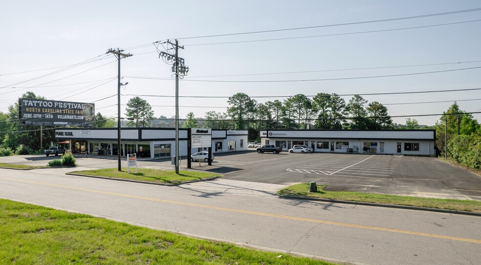 More Photos Of 4125 Durham Chapel Hill Blvd, Durham General Retail For Lease