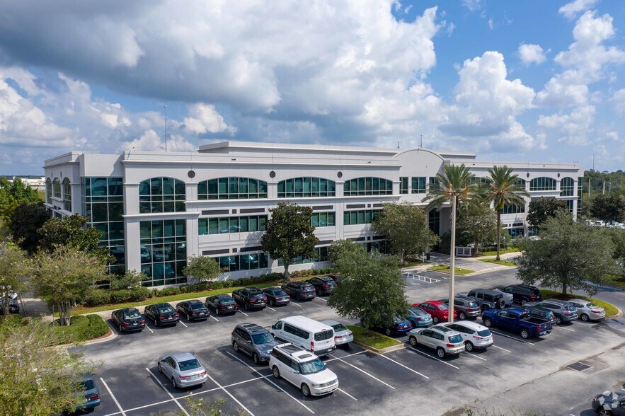 More Photos Of 10751 Deerwood Park Blvd, Jacksonville Office For Lease
