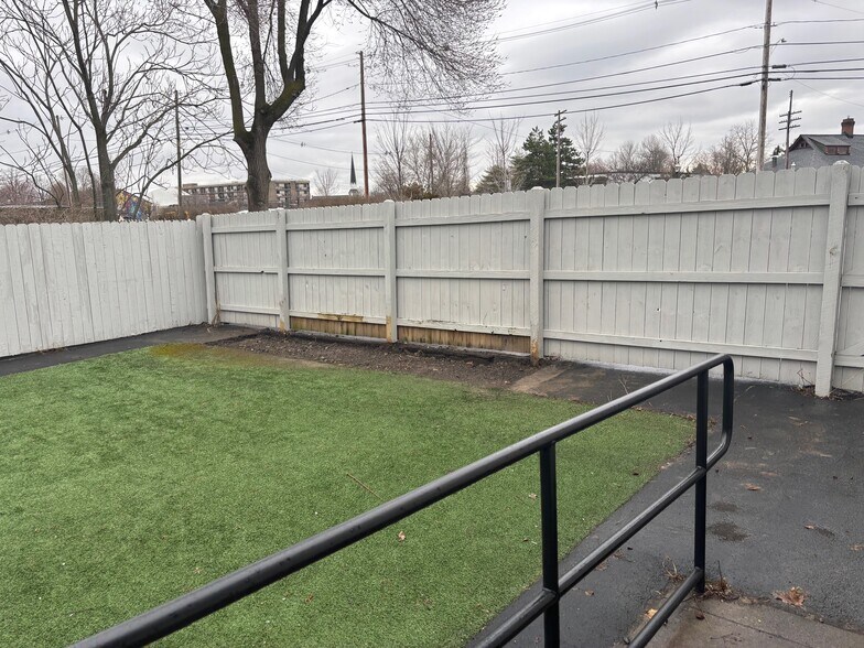 More Photos Of 85 S Long St, Williamsville Office For Lease