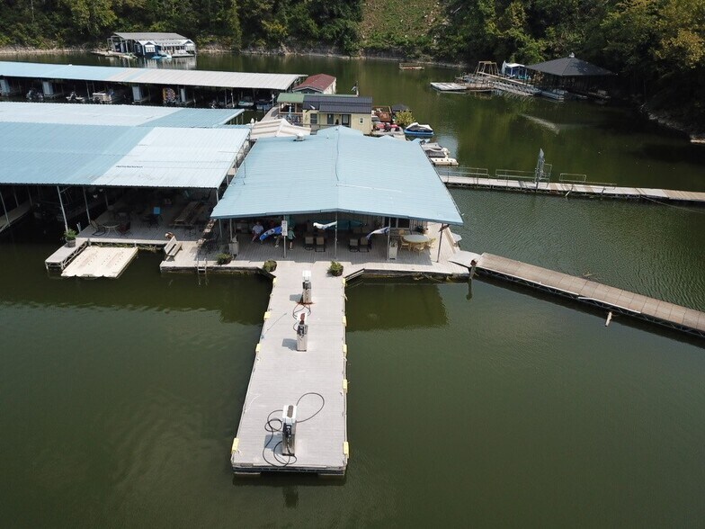 More Photos Of 234 Homestead Ln, Lancaster Marina For Sale