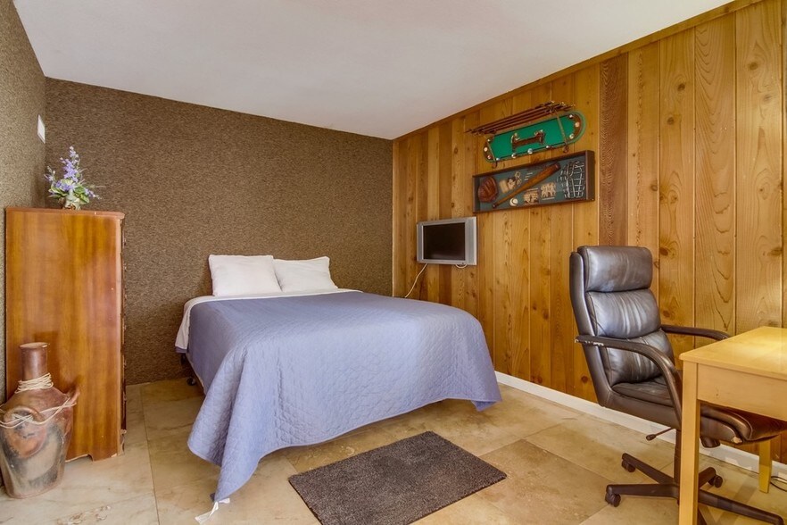 More Photos Of 4111 Bayard St, San Diego Specialty For Sale