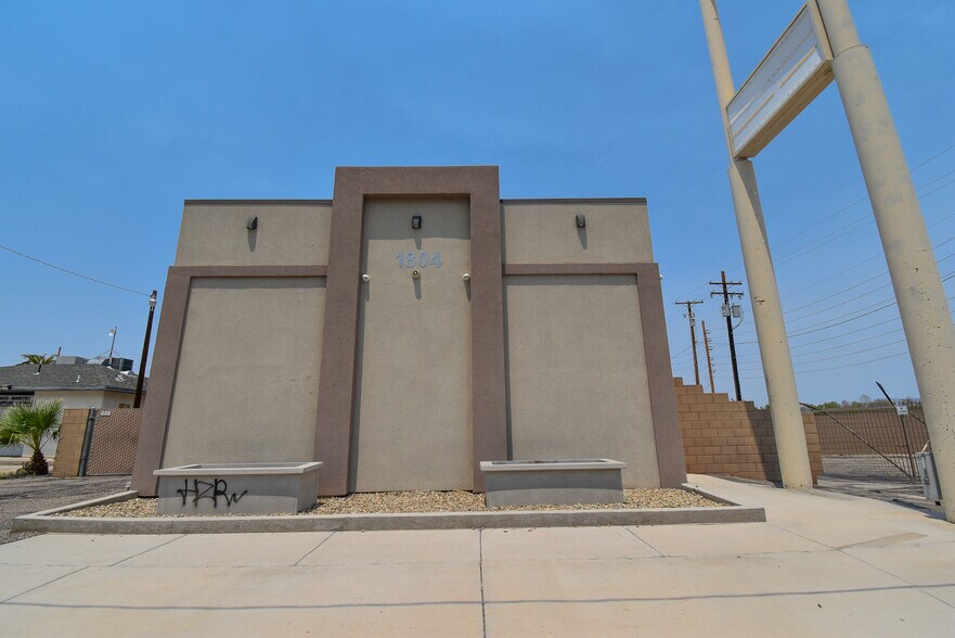 More Photos Of 1804 Needles Hwy, Needles General Retail For Sale