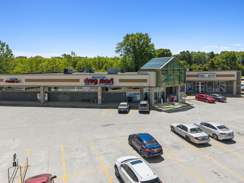 More Photos Of 3032 N Ridge Rd E, Ashtabula Drugstore For Sale