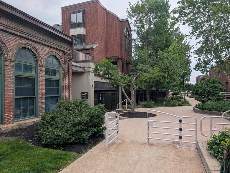 More Photos Of Shipway Pl, Boston Office For Lease