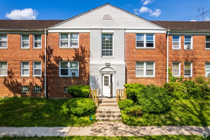 More Photos Of 1832-1864 Forest Hills Blvd, Cleveland Apartments For Sale