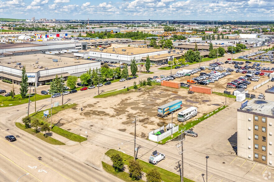 More Photos Of 18320 Stony Plain Rd NW, Edmonton Land For Lease