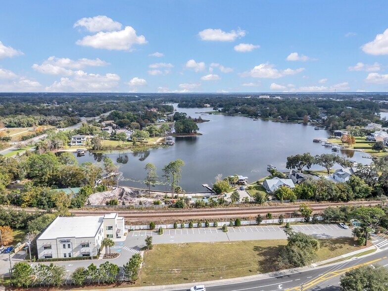 More Photos Of 131 S Country Club Rd, Lake Mary Office For Sale