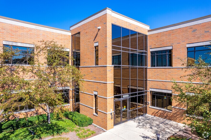 More Photos Of 10001 W Innovation Dr, Wauwatosa Office For Lease