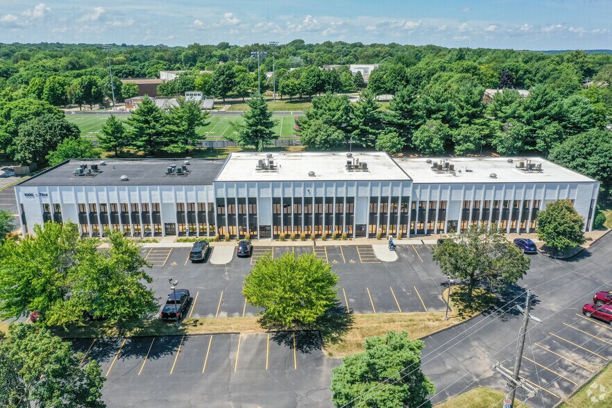 More Photos Of 1000 73rd St, West Des Moines Medical For Sale