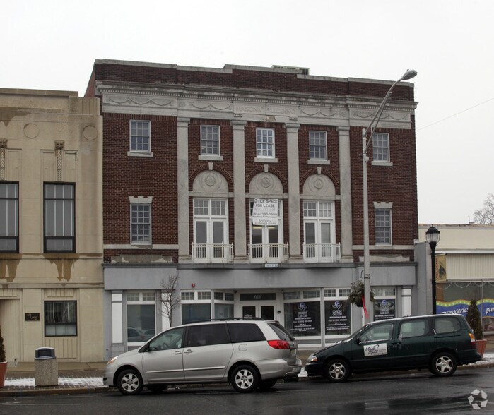 More Photos Of 616 E Landis Ave, Vineland Office Residential For Lease