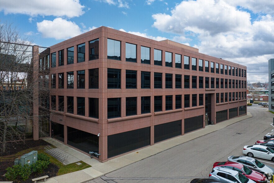 More Photos Of 4600 Montgomery Rd, Norwood Unknown For Lease