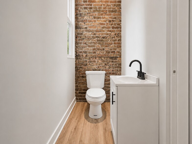 More Photos Of 8714 S Commercial Ave, Chicago Apartments For Sale