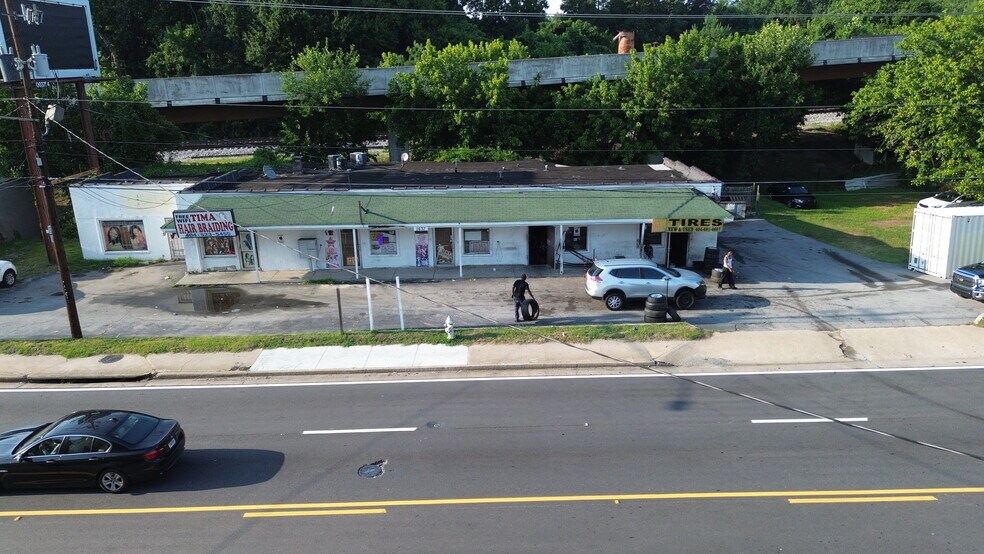 More Photos Of 2635-2637 Martin Luther King Jr Dr SW, Atlanta General Retail For Sale