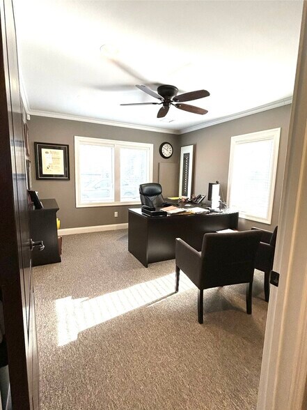 More Photos Of 280 Smithtown Blvd, Nesconset Medical For Sale
