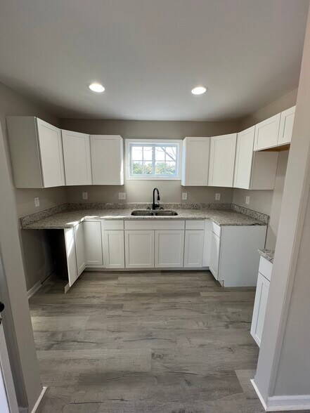 More Photos Of 4329 Live Oak Rd, Dalzell Specialty For Sale