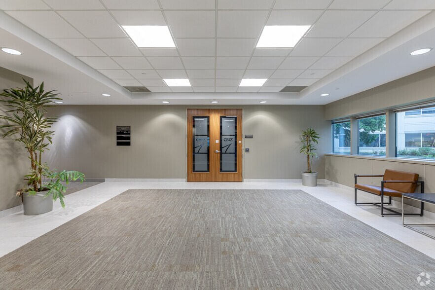 More Photos Of 50 Millstone Rd, East Windsor Unknown For Lease