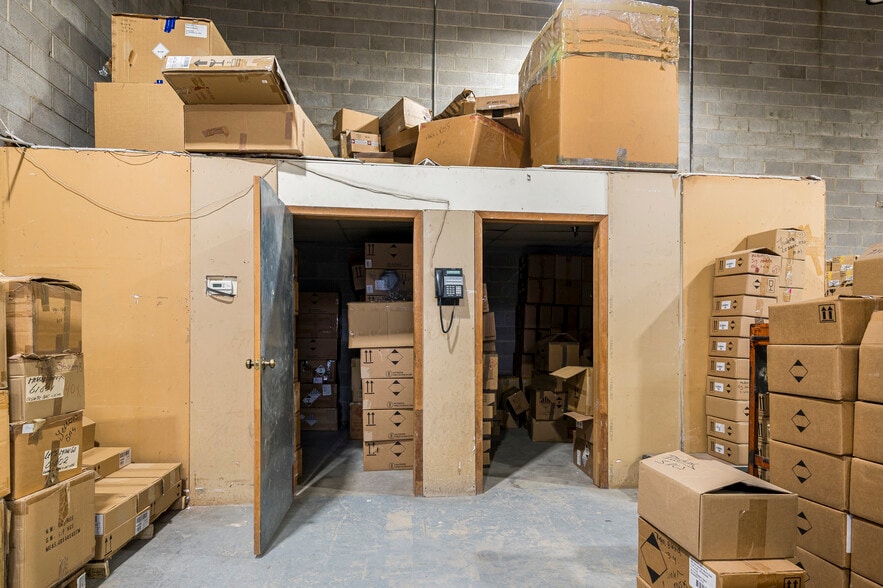 More Photos Of 29 Grove St, South Hackensack Warehouse For Sale