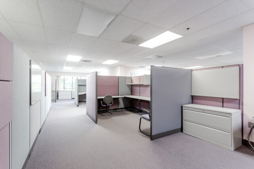 More Photos Of 1910 Association Dr, Reston Office For Lease