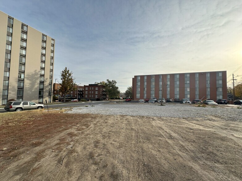 More Photos Of 602-610 S 17th St, Lincoln Land For Sale