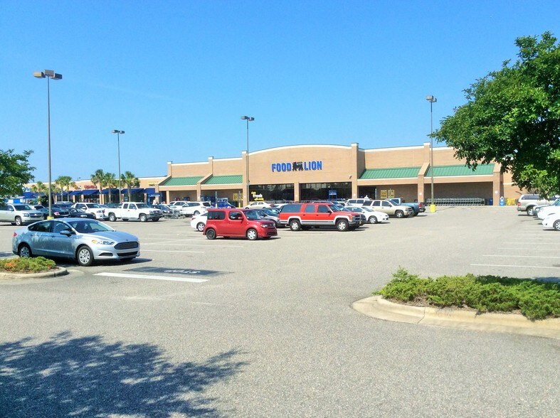 More Photos Of 1341-1401 N Lake Park Blvd, Carolina Beach Unknown For Lease