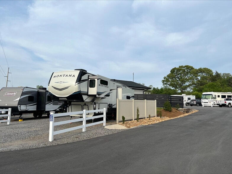 More Photos Of 141 Dishman Ln, Statesville Trailer Camper Park For Sale