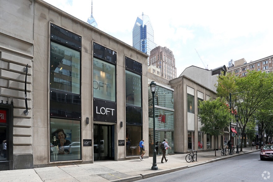 Primary Photo Of 1723-1729 Walnut St, Philadelphia Storefront For Lease