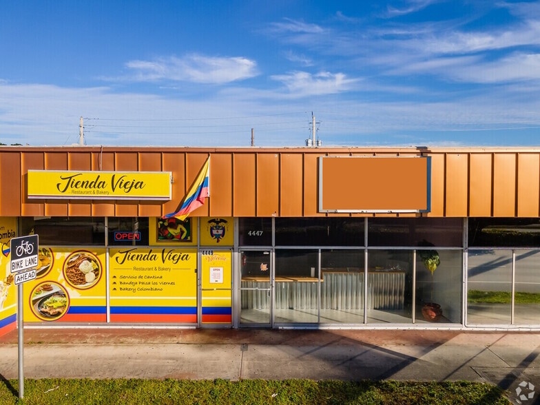 More Photos Of 4441-4449 Hollywood Blvd, Hollywood Storefront For Sale