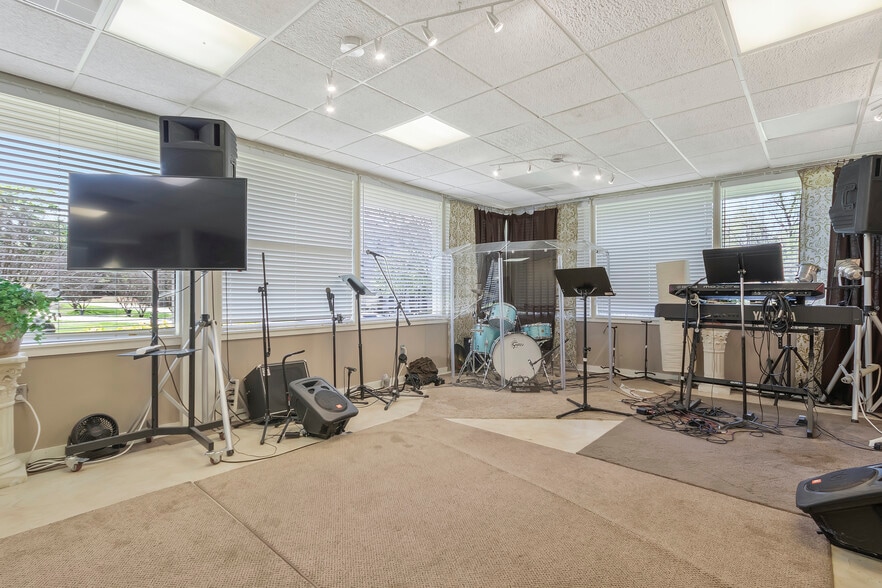 More Photos Of 130 Heritage Blvd, Fort Mill Religious Facility For Sale