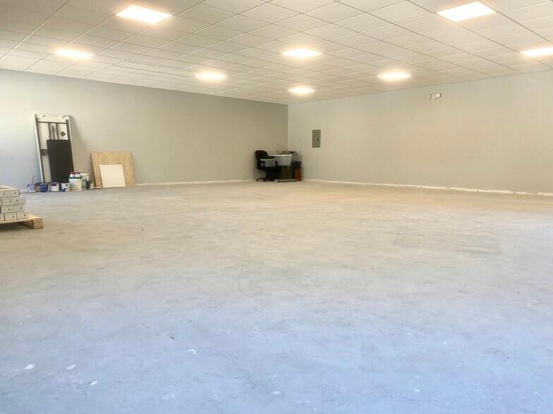 More Photos Of 7855 38th Ave N, Saint Petersburg Medical For Lease