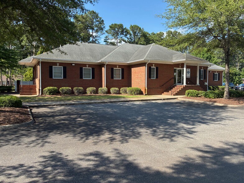More Photos Of 1880 W City Dr, Elizabeth City Medical For Sale