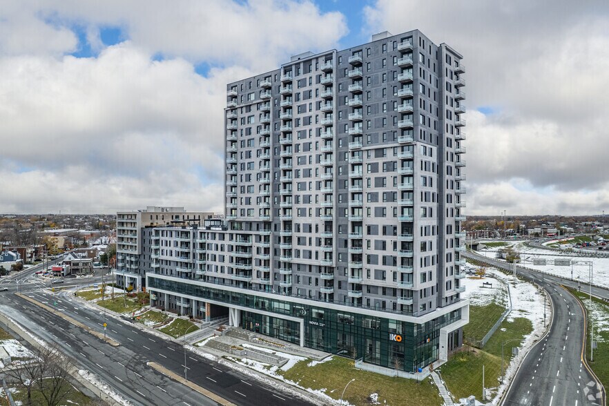 More Photos Of 300 Pl Charles-Le Moyne, Longueuil Apartments For Lease