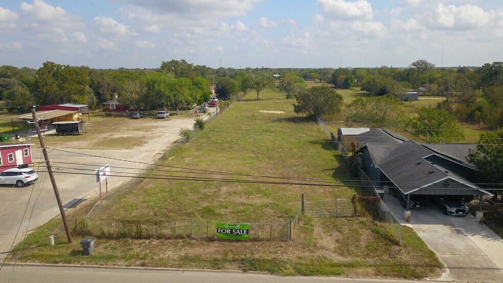 More Photos Of 2808-2900 S Laurent St, Victoria Land For Sale