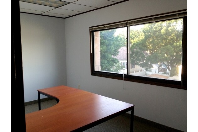 More Photos Of 433 Essex St, Hackensack Office For Lease