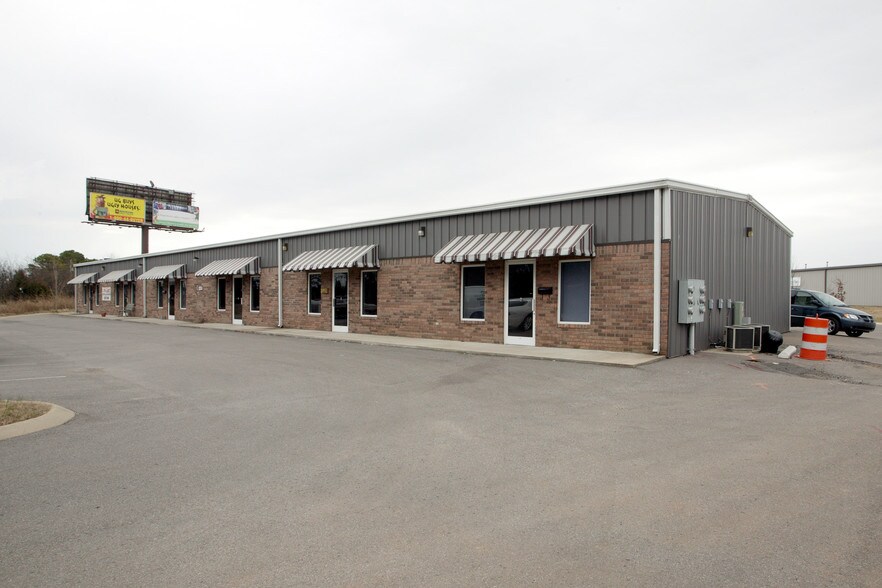 More Photos Of 2250 Southgate Blvd, Murfreesboro Flex For Lease