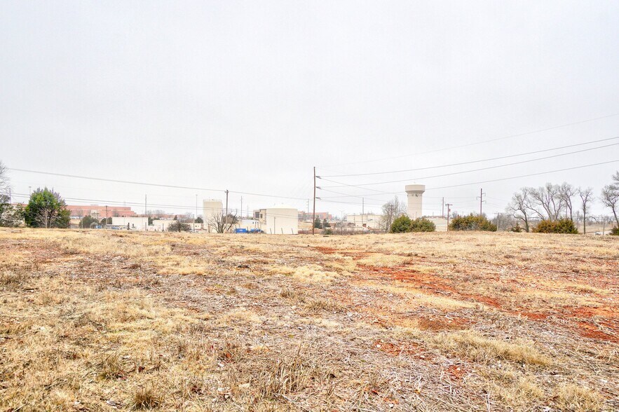 More Photos Of SE/c of SE 36th & Douglas Blvd, Oklahoma City Land For Lease