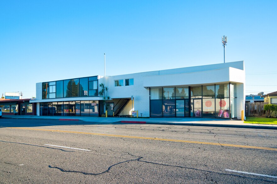 More Photos Of 1532-1538 W Commonwealth Ave, Fullerton Storefront Retail Residential For Lease