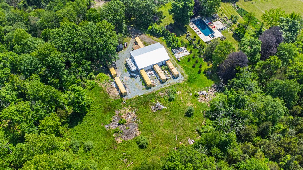 More Photos Of 62 Mount Pleasant Rd, Columbia Specialty For Sale