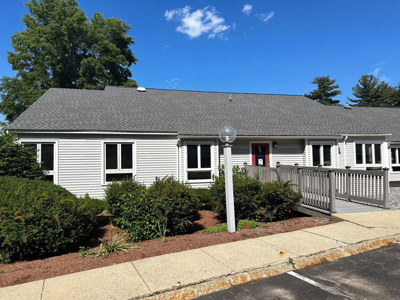 Primary Photo Of 74 Northeastern Blvd, Nashua Medical For Sale