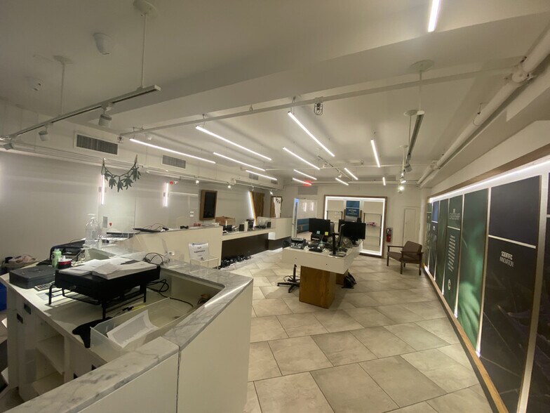 More Photos Of 212 E 14th St, New York Apartments For Lease