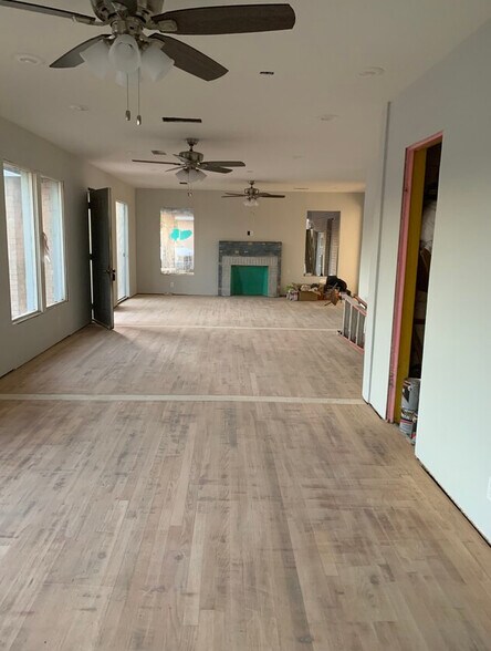 More Photos Of 623 E 2nd St, Irving Daycare Center For Sale