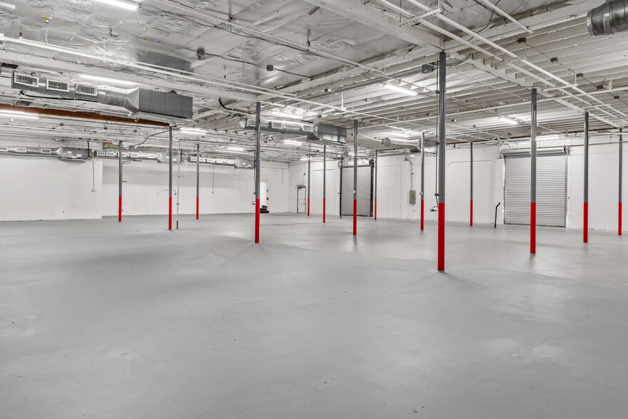 More Photos Of 3535 N Anza Rd, Palm Springs Warehouse For Sale