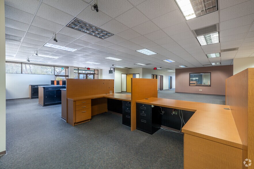 More Photos Of 7740 E Speedway Blvd, Tucson Freestanding For Sale