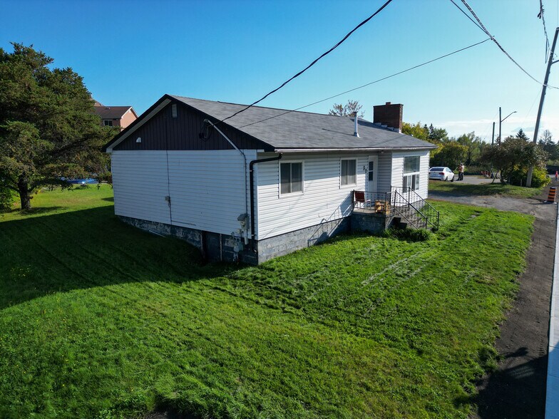 More Photos Of 45 Murray St, Blind River Apartments For Sale