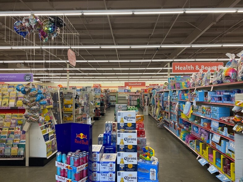 More Photos Of 511 W Monroe Ave, Okolona Freestanding For Sale