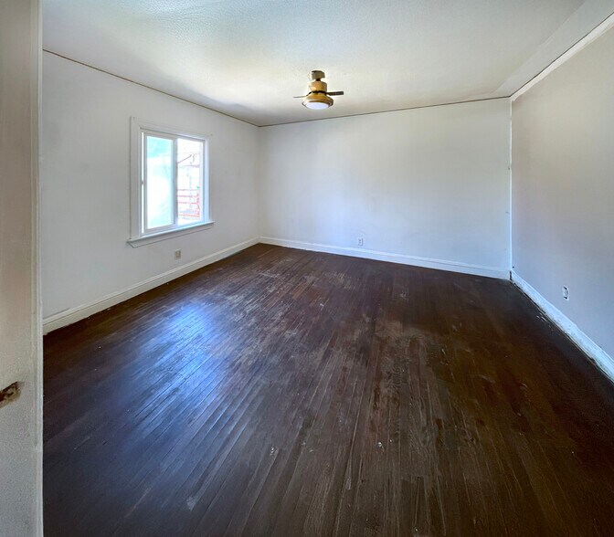 More Photos Of 3253 Middlefield Rd, Menlo Park Storefront For Sale