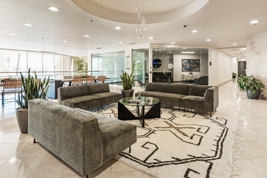 More Photos Of 22601 N 19th Ave, Phoenix Office For Lease