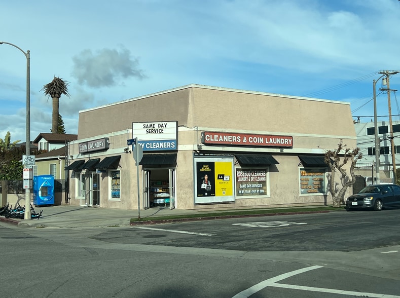 More Photos Of 402 Rose Ave, Venice Freestanding For Lease
