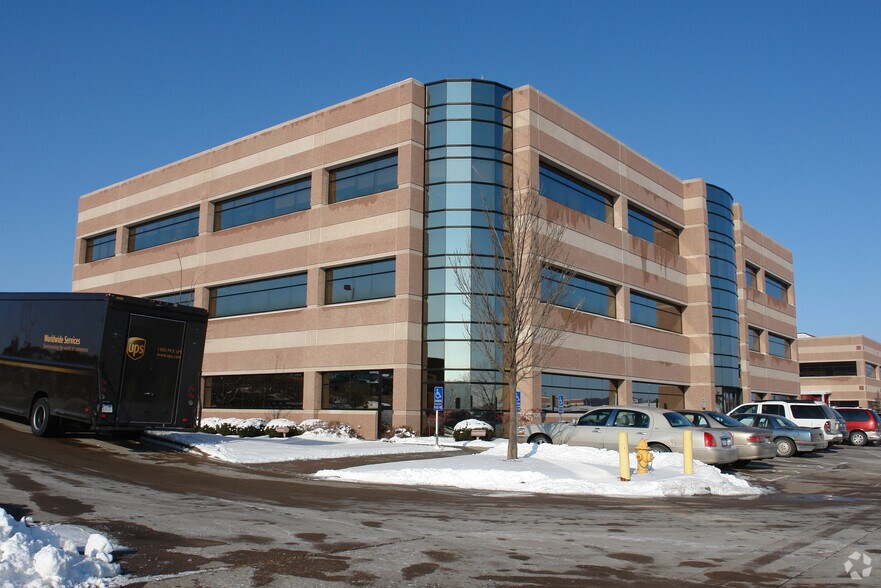 Primary Photo Of , Davenport Office For Sale